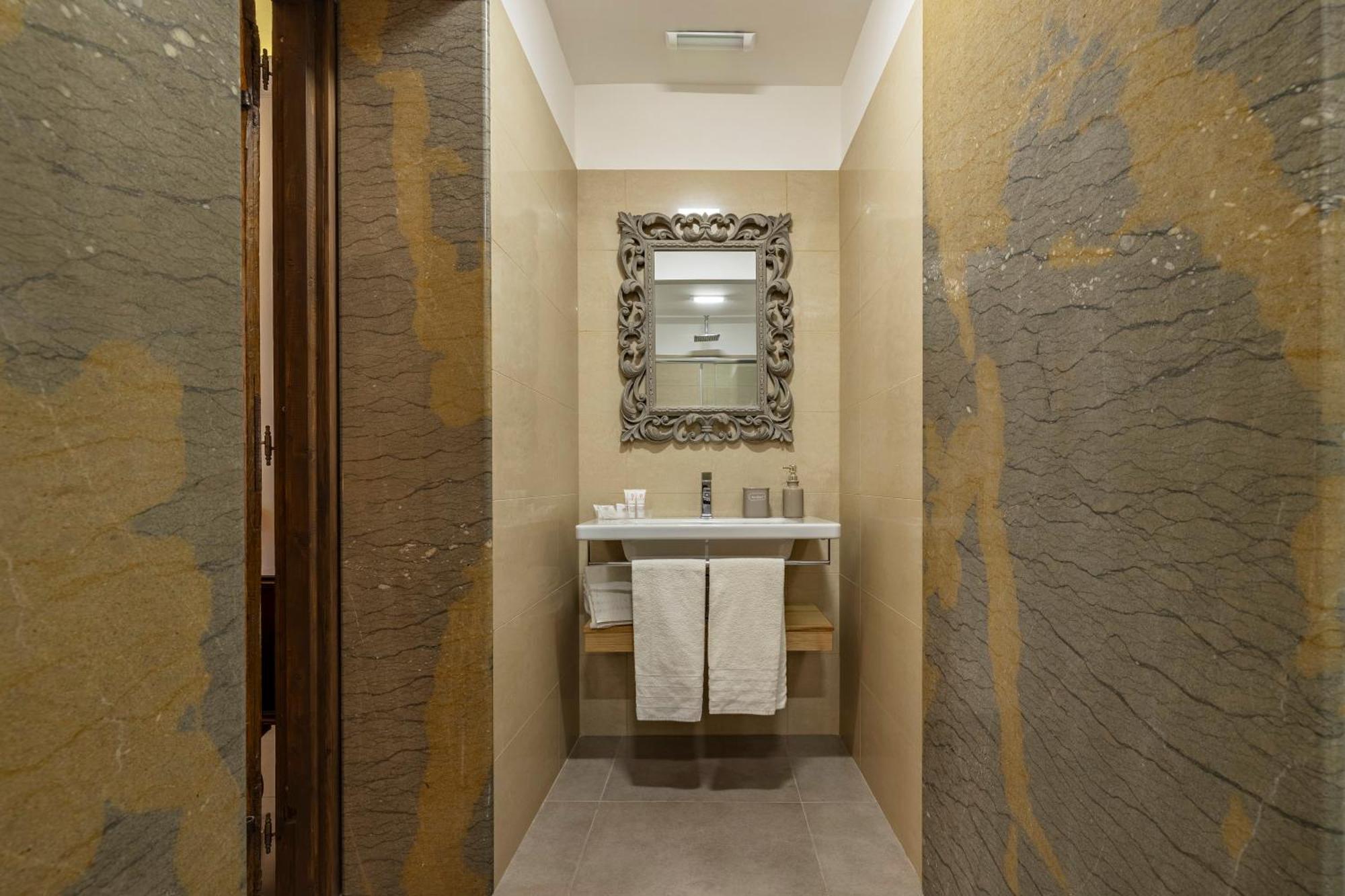 B&B Cantiere Dell'Anima - Rooms Of Art Trapani Extérieur photo